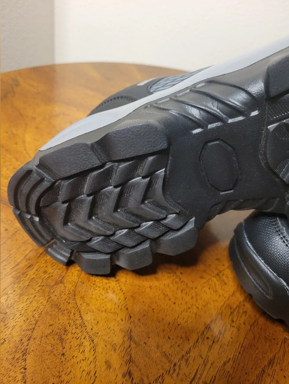 Sneakers, Men's 10.5 US/ 10 UK Thick Bottom, Non-slip Hiking Shoes, Black, NWOT